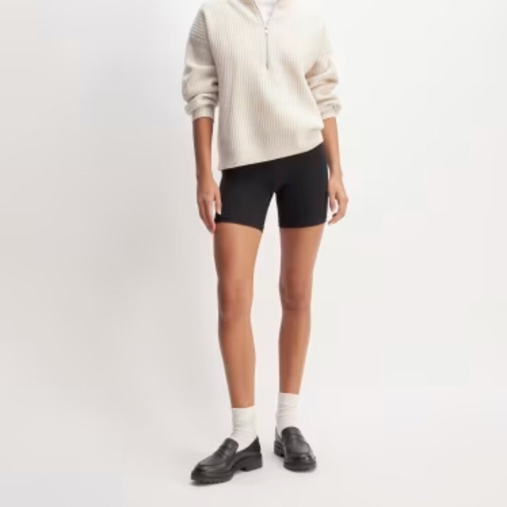 Everlane The Perform Bike Short Black
